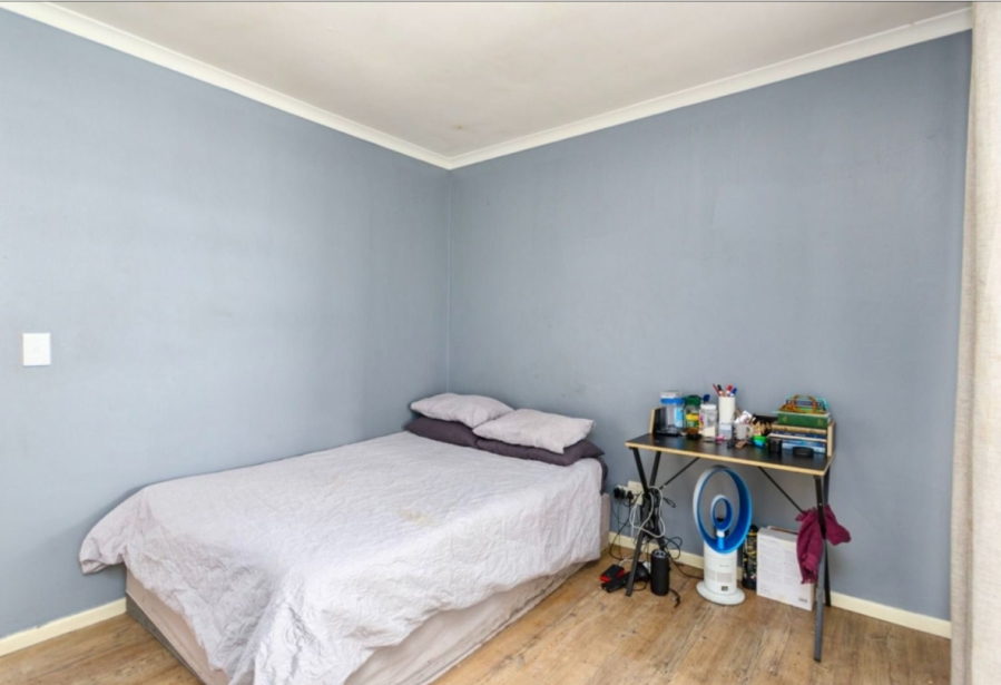 5 Bedroom Property for Sale in Table View Western Cape